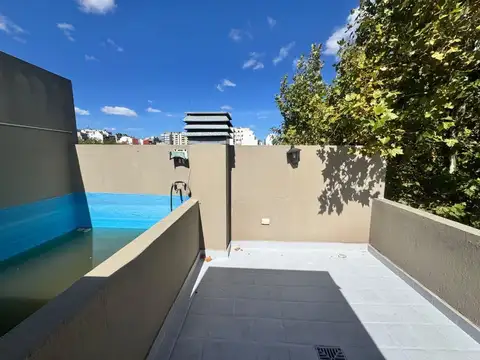 APTO CREDITO - 2 AMB. CON PILETA Y TERRAZA PROPIA