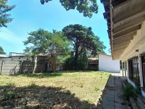 Casa 5 ambientes con 1 baño