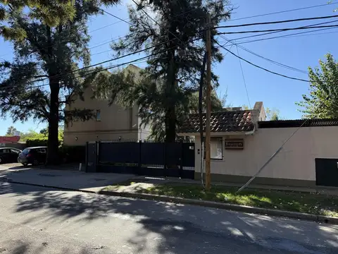 Departamento PH 3 Amb. C/Cochera, Condominio Piedras Blancas, Villa Morra, Pilar.-APTO CREDITO .