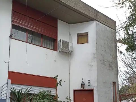 DUPLEX4amb VENTA Hurlingham Barrio Cartero PERMUTA