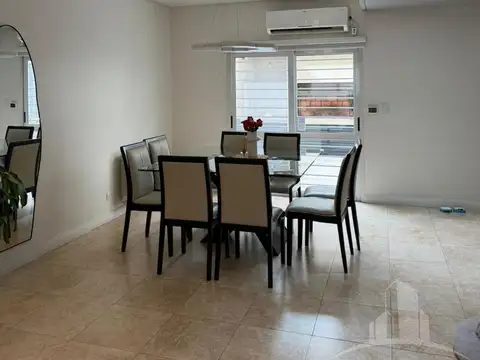 Depto Tipo Casa en Venta de 3 dormitorios