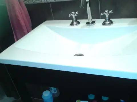 Casa 5 ambientes con 1 baño