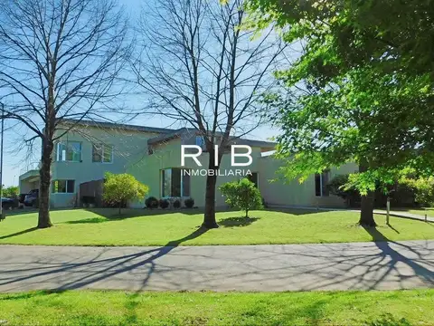 Sobre 1750 m2- Acepta Financiación 