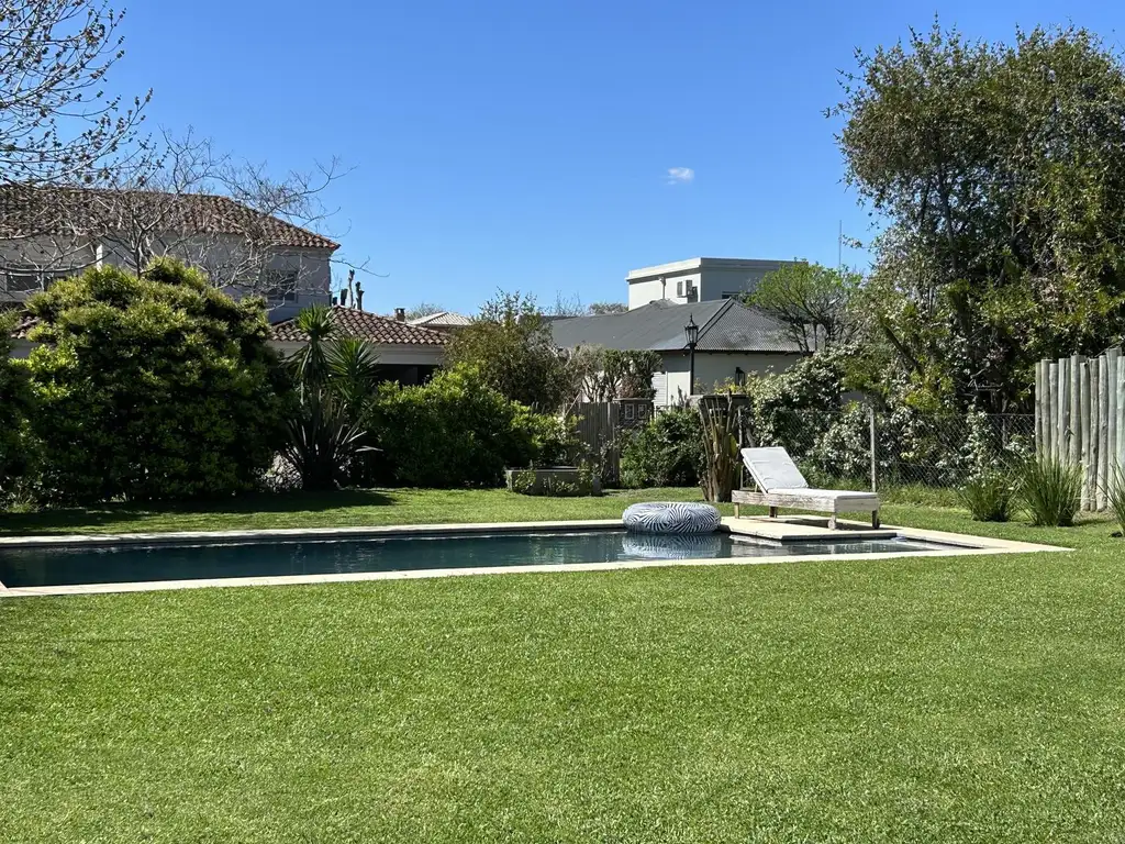 Santa Barbara - 3 dormitorios con cochera