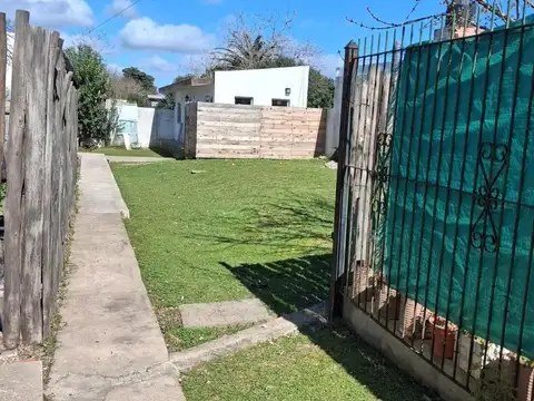 Depto Tipo Casa 2 ambientes con 1 baño