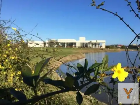 Terreno en Venta en Horizontes al Sur, USD 70.000
