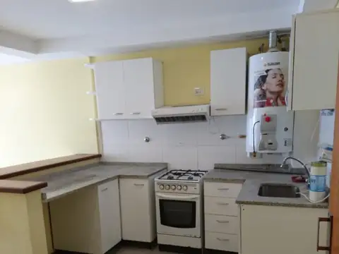 BOEDO - CASTRO 1600- TRIPLEX - 4  AMB CON TERRAZA SIN EXPENSAS 