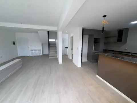 Casa 3 ambientes con 3 baños