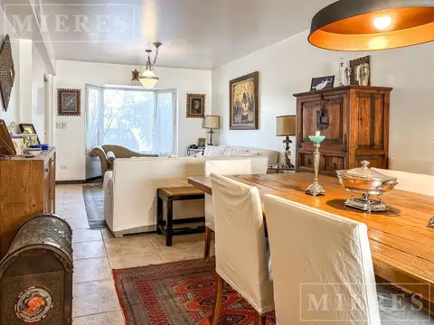 Casa en Venta en el Barrio El Jacarandá *Apto Crédito*