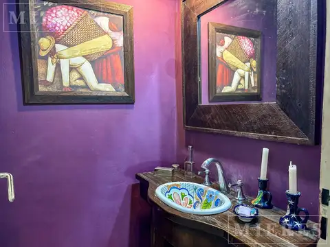 Casa en Venta con 5 cocheras