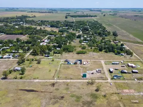 Terreno 968 m2 en pueblo turístico. Apto crédito. Villa ruiz