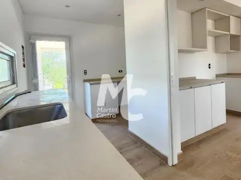 Casa en Alquiler de 3 dormitorios