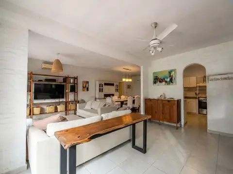 Casa en Venta en Pilar, USD 320.000
