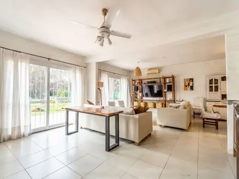 Casa en Venta de 4 dormitorios