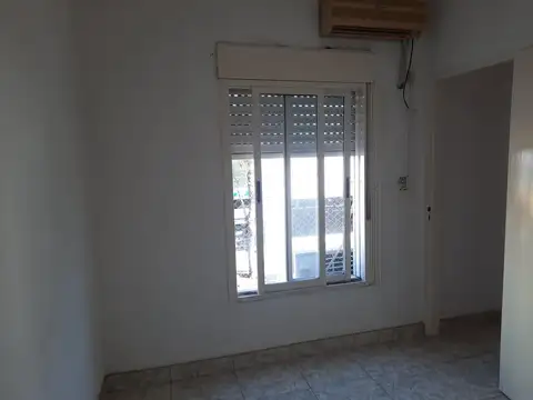 Departamento en Alquiler en Villa Pueyrredon, $ 620.000