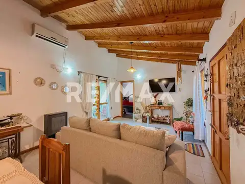 Casa en Venta con 1 cochera