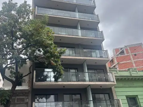 A ESTRENAR! Local en alquiler Cabrera 4000