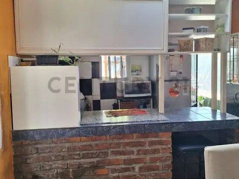 474 entre 7 y 7 bis. Casa de 3 Dormitorios en Venta en City Bell