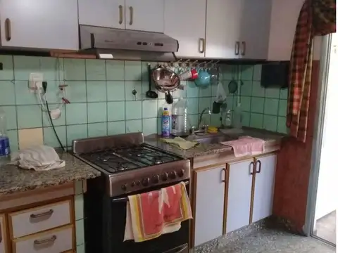Casa 4 ambientes con 3 baños