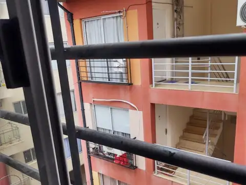 MONOAMBIENTE EN MORON