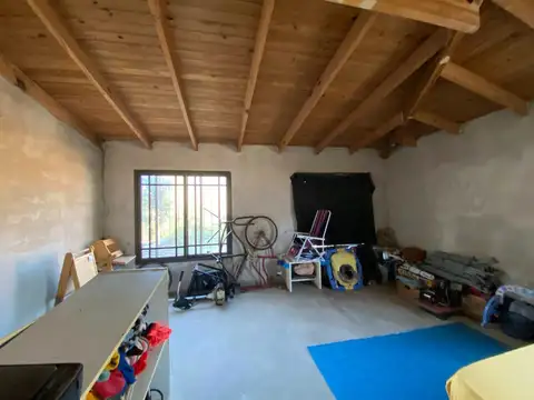 Casa 2 ambientes con 1 baño