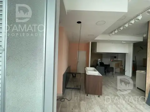 Local en Alquiler en Monte Castro, $ 2.500.000