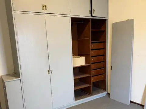 Casa en Alquiler con 1 cochera