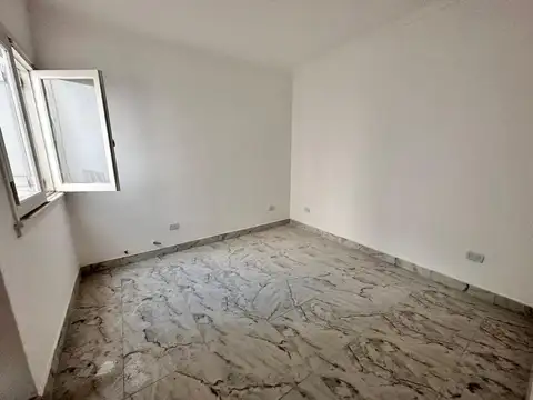Departamento en Venta en Pompeya, USD 47.000