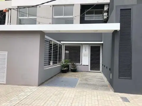 Dr. Luis Maspero 200, Piso 8°