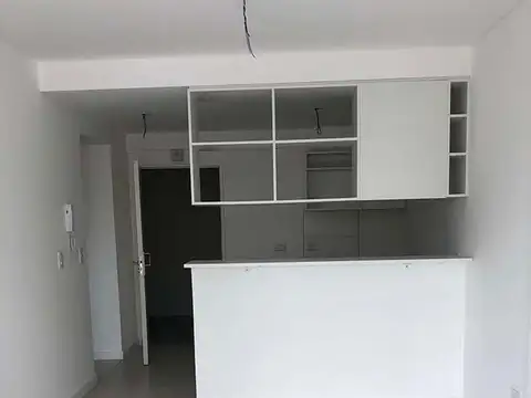 Dr. Luis Maspero 228 , Piso 8