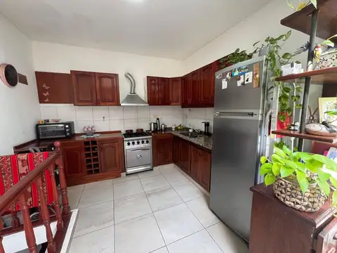 Casa 4 ambientes con 3 baños