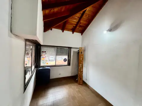 Depto Tipo Casa en Alquiler de 1 dormitorio