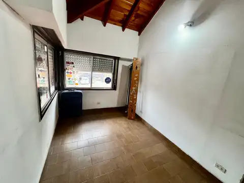 Depto Tipo Casa en Alquiler 25 años