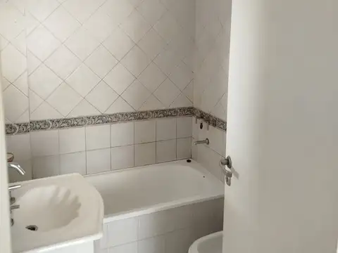 Av Gaona 2300