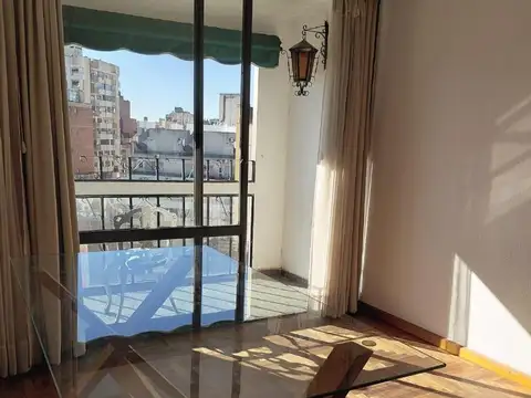 Irigoyen 100, Piso 11