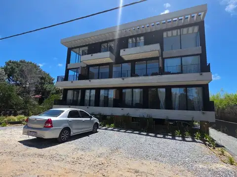 VENTA DE DEPARTAMENTO 3 AMBIENTES EN LAS GAVIOTAS