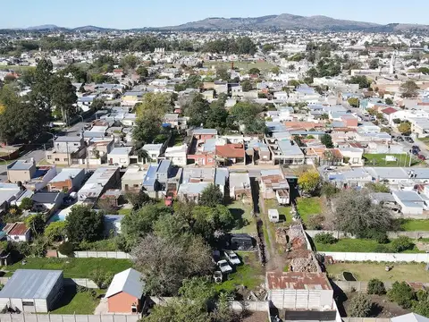 VENTA CASA A RECICLAR Y DTO GRAN LOTE/VILLA ITALIA
