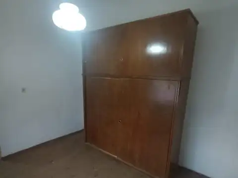 Casa en Alquiler con 1 cochera