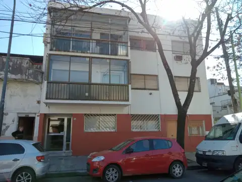 TRES ARROYOS 3700