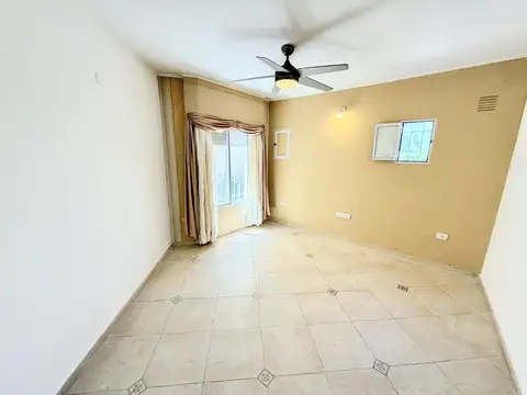 Casa en Alquiler en Granadero Baigorria, $ 1.200.000