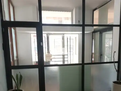 Oficina 3 ambientes con 1 baño