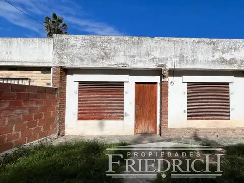 CASA EN VENTA - A RECICLAR - GENERAL RODRIGUEZ