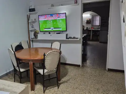 Depto Tipo Casa 3 ambientes con 1 baño