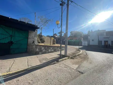 Local en Venta 82 años