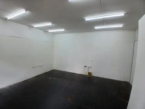Local comercial en Barrio Lourdes
