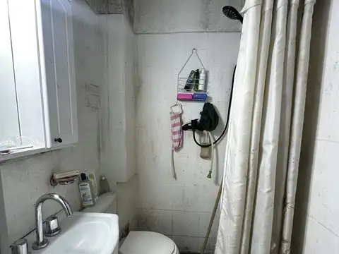 Depto Tipo Casa Monoambiente con 3 baños