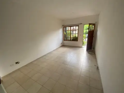 Casa en Alquiler en Ciudad Jardín del Palomar, $ 1.500.000