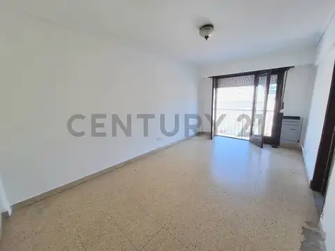 La Rioja 3100, Piso 3