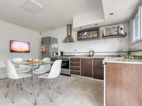 Casa 5 ambientes con 2 baños