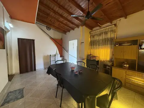 Depto Tipo Casa en Venta de 4 ambientes